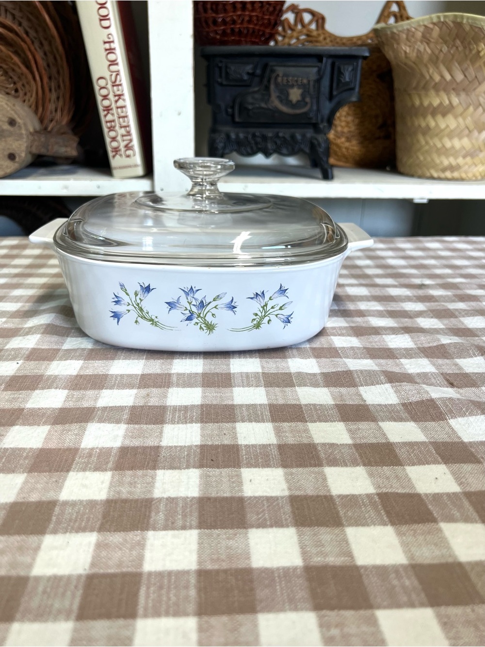 Vintage Corningware blue dusk casserole dish 2L glass lid cookware